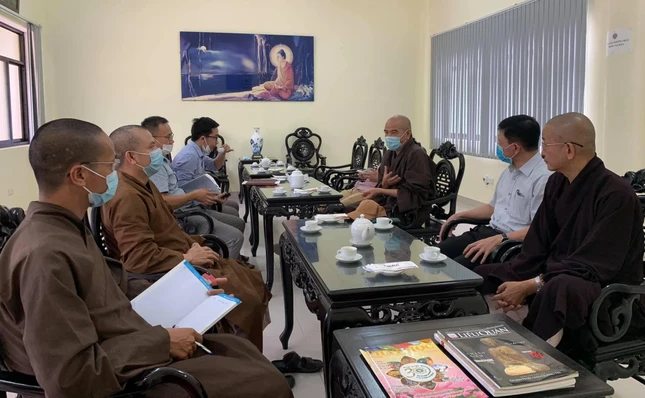Buổi làm việc giữa các cơ quan chức năng và Hội đồng Điều hành ở Học viện Phật giáo VN tại Huế