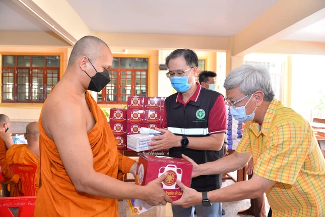 Điều đó Giáo hội Tăng-già Thái Lan quyết định cần có một khu chữa bệnh riêng biệt dành cho chư Tăng Điều đó Giáo hội Tăng-già Thái Lan quyết định cần có một khu chữa bệnh riêng biệt dành cho chư Tăng