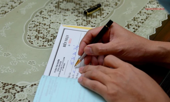 Việc gửi tro cốt tại chùa Long Hoa theo sự chỉ đạo của Giáo hội Phật giáo TP, không có một khoản chi phí nào - Ảnh: Bảo Toàn