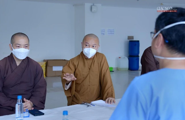 Thượng tọa Thích Nhật Từ phát biểu - Ảnh: Bảo Toàn