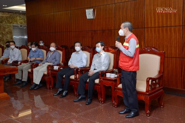 Ông Huỳnh Thanh Nhân thay mặt UBND TP.HCM tham dự và phát biểu Ông Huỳnh Thanh Nhân thay mặt UBND TP.HCM tham dự và phát biểu