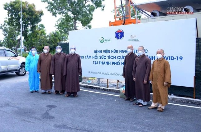 Trung tâm Hồi sức tích cực người bệnh Covid-19 do Bệnh viện Việt Đức (Hà Nội) đảm trách điều hành Trung tâm Hồi sức tích cực người bệnh Covid-19 do Bệnh viện Việt Đức (Hà Nội) đảm trách điều hành