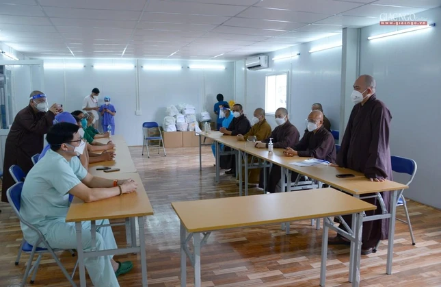 Thăm Trung tâm Hồi sức tích cực người bệnh Covid-19 do Bệnh viện Việt Đức (Hà Nội) trách nhiệm điều hành Thăm Trung tâm Hồi sức tích cực người bệnh Covid-19 do Bệnh viện Việt Đức (Hà Nội) trách nhiệm điều hành