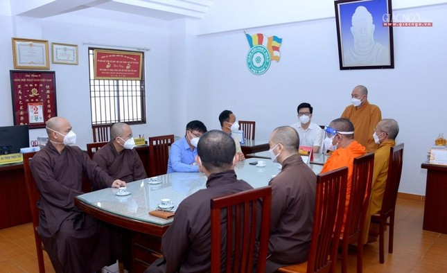 Buổi thăm và làm việc tại Văn phòng 2 Trung ương GHPGVN - Thiền viện Quảng Đức, quận 3, TP.HCM sáng 3-9-2021