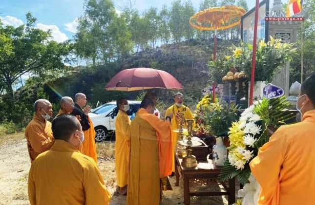 Cử hành nghi lễ nhập tháp tại Tòng Lâm Lô Sơn