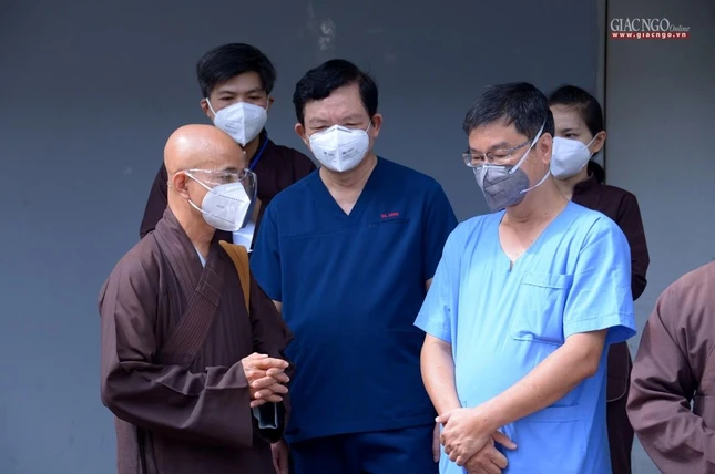 Thượng tọa Thích Thiện Quý phát biểu