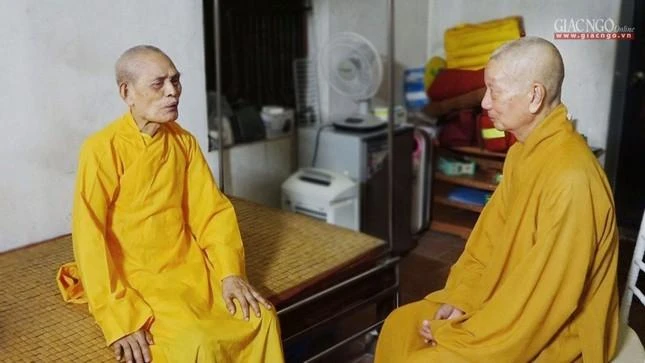 Đức Đệ tam Pháp chủ - Trưởng lão HT.Thích Phổ Tuệ và Đức Trưởng lão HT.Thích Trí Quảng đàm đạo ngày 16-1-2019 tại thiền thất - phương trượng thất tổ đình Viên Minh Đức Đệ tam Pháp chủ - Trưởng lão HT.Thích Phổ Tuệ và Đức Trưởng lão HT.Thích Trí Quảng đàm đạo ngày 16-1-2019 tại thiền thất - phương trượng thất tổ đình Viên Minh