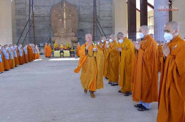 Đại chúng nhất tâm Đại chúng nhất tâm