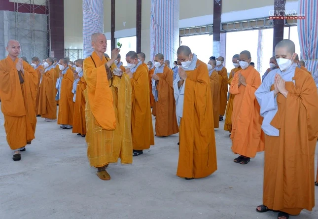 Đồng trì tụng Đại bi đà-la-ni