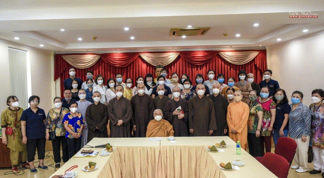 Những hình ảnh chia sẻ tại buổi gặp mặt nội bộ kỷ niệm 46 năm Báo Giác Ngộ ra số đầu tiên