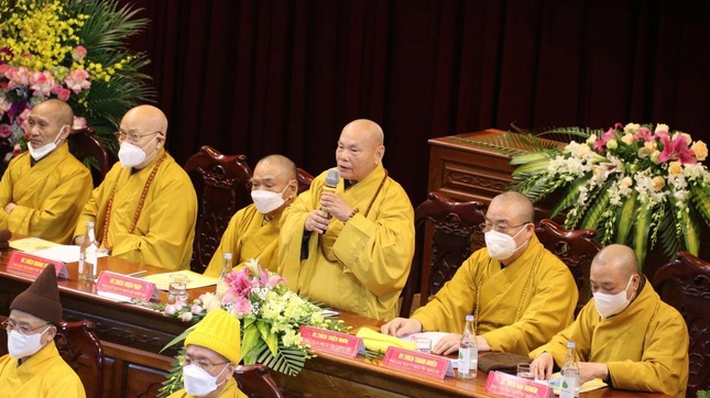 Chư tôn đức giáo phẩm lãnh đạo GHPGVN chứng minh buổi lễ Chư tôn đức giáo phẩm lãnh đạo GHPGVN chứng minh buổi lễ