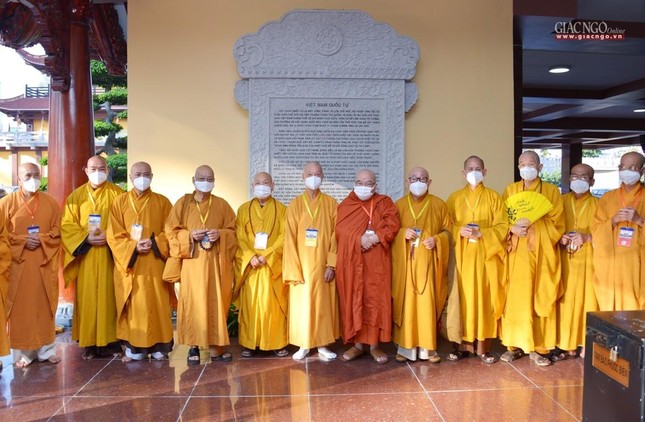 Chư tôn đức giáo phẩm chứng dự công bố sáng 16-1 tại Việt Nam Quốc Tự Chư tôn đức giáo phẩm chứng dự công bố sáng 16-1 tại Việt Nam Quốc Tự