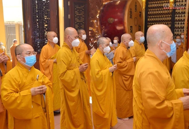 Chư tôn đức tham dự