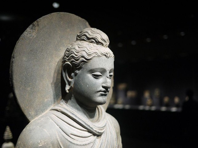 Pháp tướng Đức Thế Tôn theo trường phái nghệ thuật Gandhara