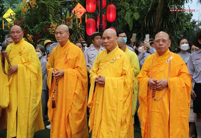 Chư tôn đức giáo phẩm tham dự