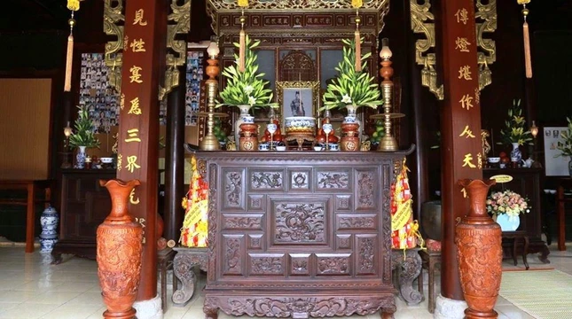 Chân dung Tổ sư tôn thờ tại Hậu Tổ Kim Tiên