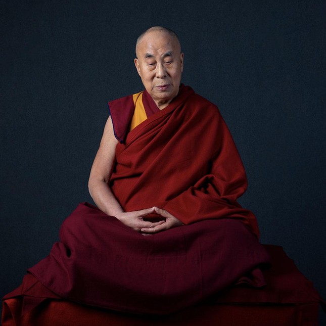 Đức Dalai Lama thiền định Đức Dalai Lama thiền định