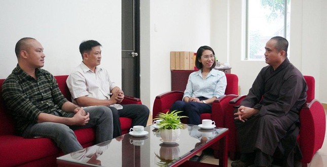 Đoàn đại diện Phòng An ninh đối nội địa đến thăm, chúc mừng Báo Giác Ngộ