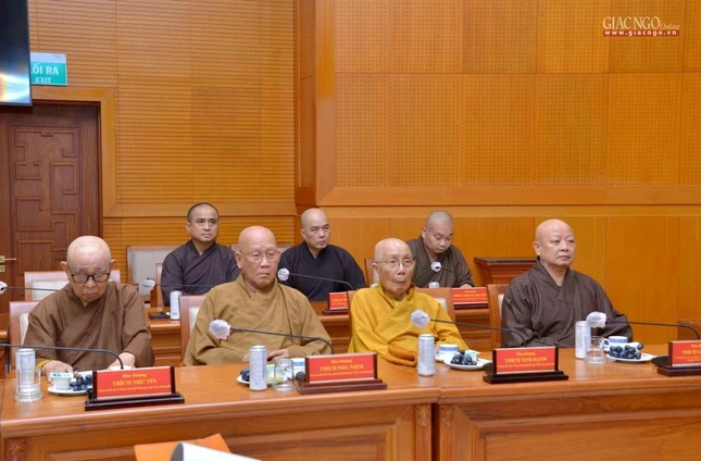 Chư vị giáo phẩm Ban Chứng minh