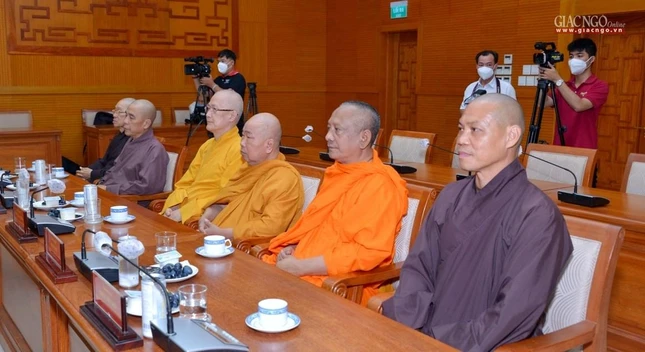 Chư tôn đức tham dự