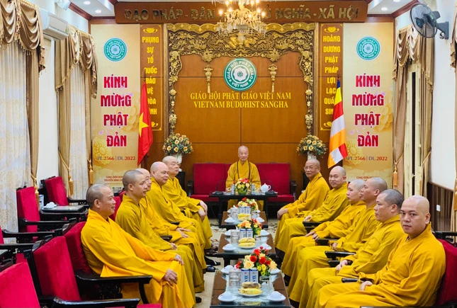 Thăm Văn phòng Trung ương GHPGVN