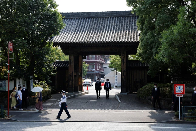 Quang cảnh khu vực trước chùa Tăng Thượng chiều 11-7, được cảnh sát bảo vệ an ninh