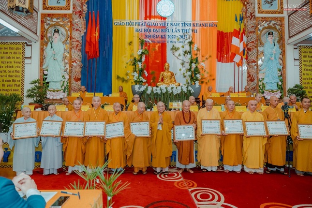 Trung ương Giáo hội tặng Bằng tuyên dương công đức