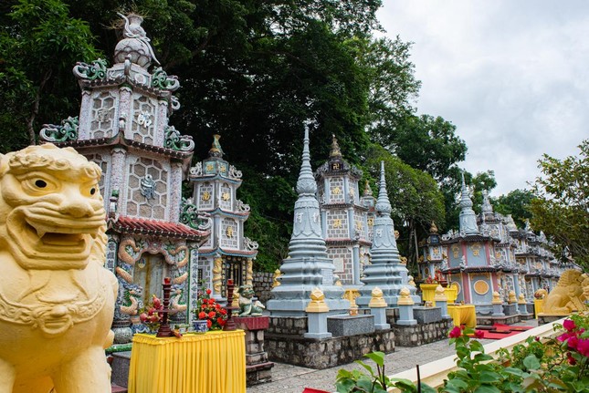 Vườn tháp Tổ tại tổ đình Thiên Thai - Ảnh: Đăng Huy Vườn tháp Tổ tại tổ đình Thiên Thai - Ảnh: Đăng Huy