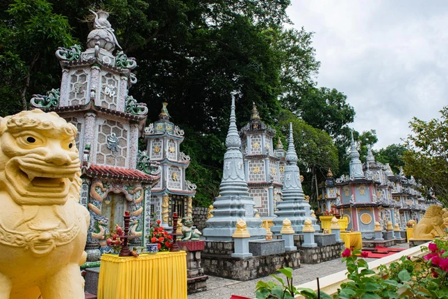 Vườn tháp Tổ tại tổ đình Thiên Thai - Ảnh: Đăng Huy Vườn tháp Tổ tại tổ đình Thiên Thai - Ảnh: Đăng Huy