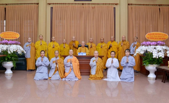 Tại tòa viện trưởng cơ sở 1 của học viện Tại tòa viện trưởng cơ sở 1 của học viện