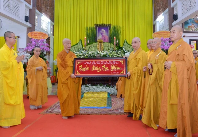 Ban Trị sự GHPGVN quận Phú Nhuận chúc mừng