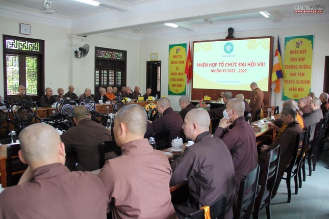 Quang cảnh phiên họp Ban Trị sự GHPGVN tỉnh Thừa Thiên Huế chiều 26-8