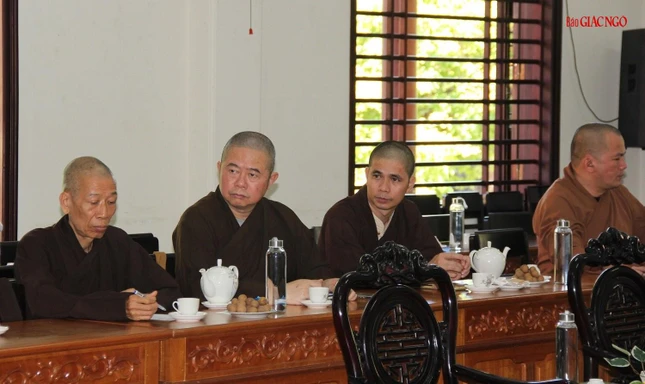 Chư Tăng thành viên Ban Thường trực Ban Trị sự tham dự Chư Tăng thành viên Ban Thường trực Ban Trị sự tham dự