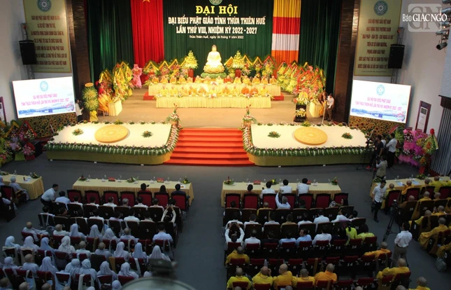 Quang cảnh hội trường