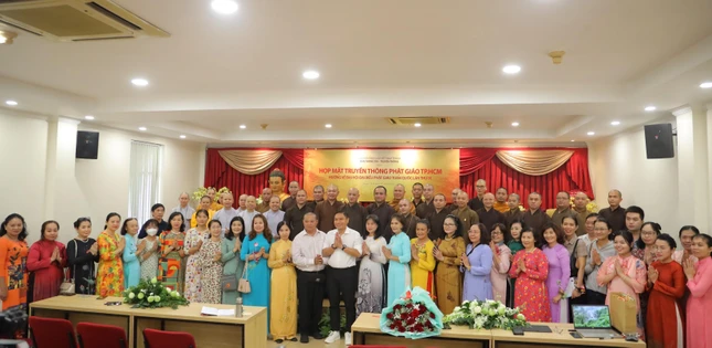 Chụp hình lưu niệm