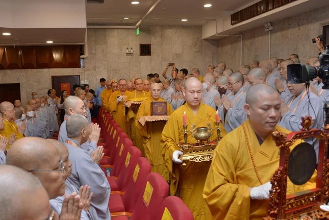 Ban Nghi lễ cung nghinh Đức Pháp chủ quang lâm