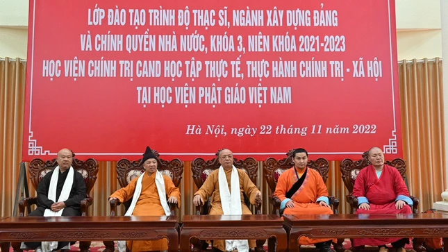 Đoàn thăm Học viện Phật giáo VN tại Hà Nội - Ảnh: HVPGVNHN