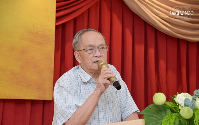 Học giả Đào Nguyên, người có trên 300 bài đăng trên các ấn phẩm của Báo Giác Ngộ trong hơn 40 năm qua Học giả Đào Nguyên, người có trên 300 bài đăng trên các ấn phẩm của Báo Giác Ngộ trong hơn 40 năm qua