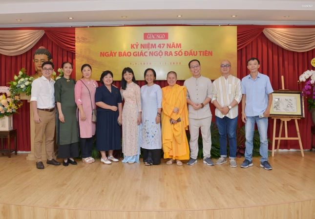 Các thế hệ ghi hình lưu niệm ngày bên nhau