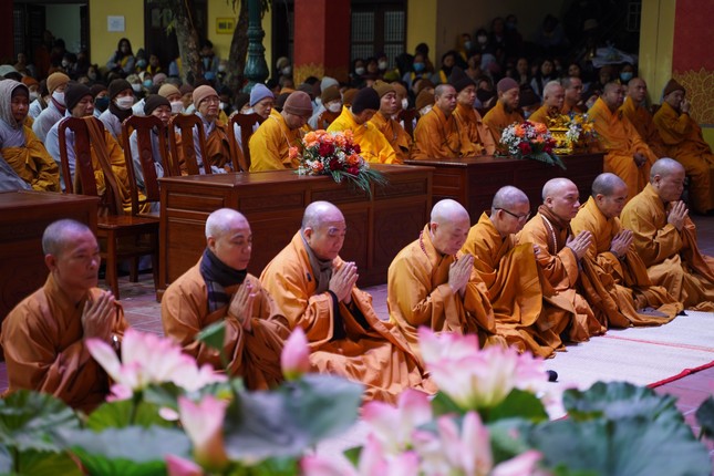 Đón nhận đạo từ của Đức Pháp chủ