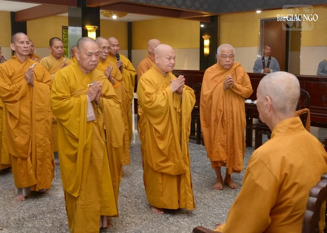 Hòa thượng Chủ tịch và chư tôn đức khánh tuế Đức Pháp chủ