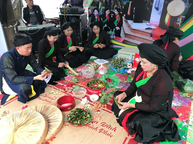 Sắc màu hội Lim