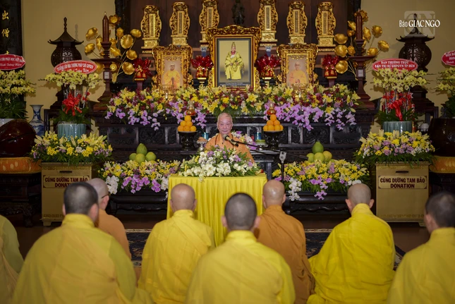 “Chúng ta không được quên công ơn của những người trước để chúng ta có ngày hôm nay", Đức Pháp chủ GHPGVN nhấn mạnh trong chia sẻ tại lễ tưởng niệm 50 năm ngày viên tịch của Đại lão Hòa thượng Thích Tịnh Khiết, tổ chức tại tổ đình Ấn Quang ngày 11-2-2023 “Chúng ta không được quên công ơn của những người trước để chúng ta có ngày hôm nay", Đức Pháp chủ GHPGVN nhấn mạnh trong chia sẻ tại lễ tưởng niệm 50 năm ngày viên tịch của Đại lão Hòa thượng Thích Tịnh Khiết, tổ chức tại tổ đình Ấn Quang ngày 11-2-2023