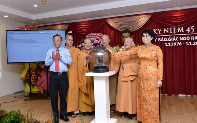 Chư tôn đức lãnh đạo Giáo hội và TP.HCM tại lễ ra mắt phiên bản Giác Ngộ online mới 2021 - Ảnh: Bảo Toàn Chư tôn đức lãnh đạo Giáo hội và TP.HCM tại lễ ra mắt phiên bản Giác Ngộ online mới 2021 - Ảnh: Bảo Toàn