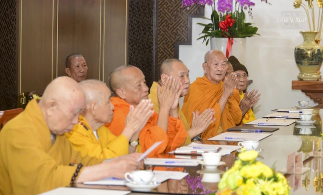 Phiên họp có đại diện lãnh đạo Hội đồng Trị sự tham dự Phiên họp có đại diện lãnh đạo Hội đồng Trị sự tham dự