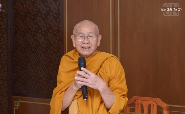 Trưởng lão Hòa thượng Thích Giác Nhường, hệ phái Khất sĩ, Phó Pháp chủ kiêm Giám luật Hội đồng Chứng minh