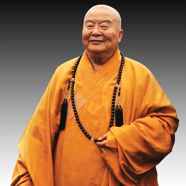 Chỉ có mấy lời mong đại chúng ghi lòng tạc dạ và thực hành thực tiễn. Tôi gọi đó là “Nơi nào có Phật pháp, nơi đó có biện pháp”.