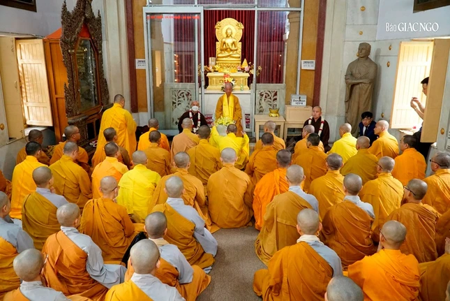 Buổi gặp Tăng Ni du học sinh tại các đại học ở New Delhi và các vùng phụ cận