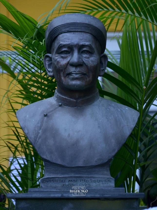 Tượng cụ Chánh Trí Mai Thọ Truyền tại chùa Xá Lợi Tượng cụ Chánh Trí Mai Thọ Truyền tại chùa Xá Lợi