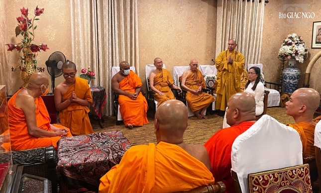 Buổi làm việc với ngài Tăng trưởng Malwatte